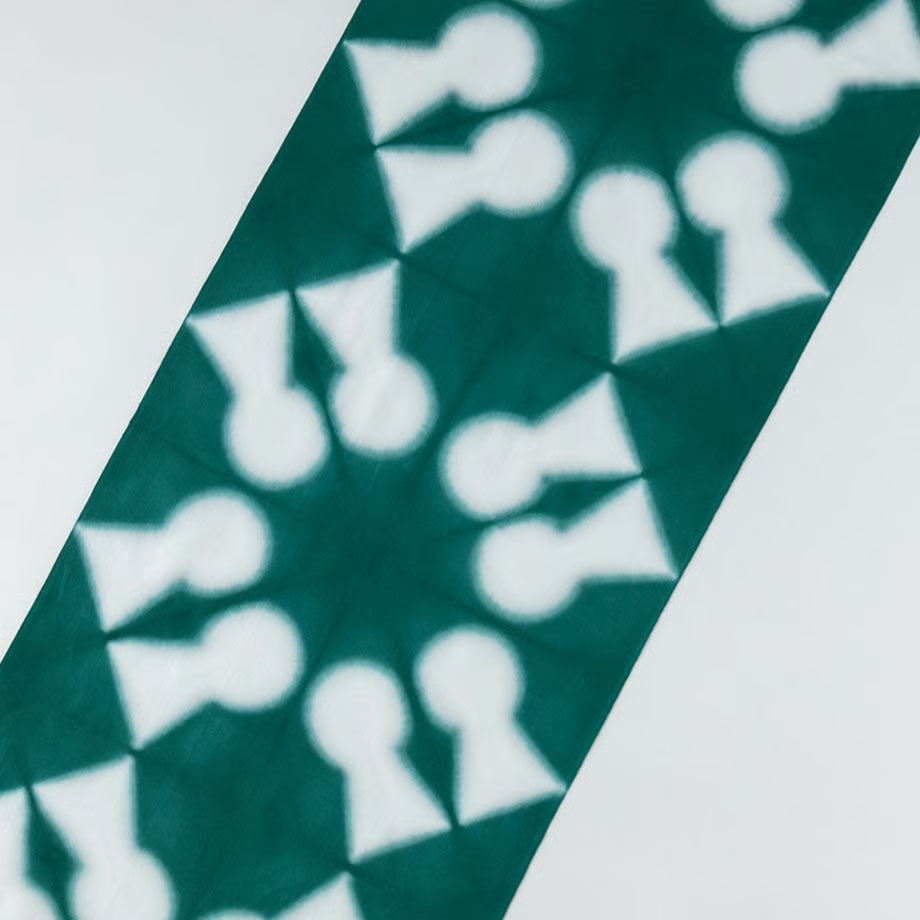 板締め絞り染め手ぬぐい　古墳｜グリーン